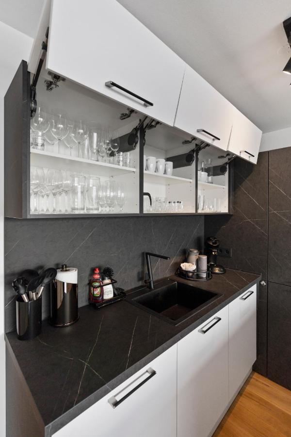Anytime - Apartments An Der Uferpromenade FDH Exterior foto